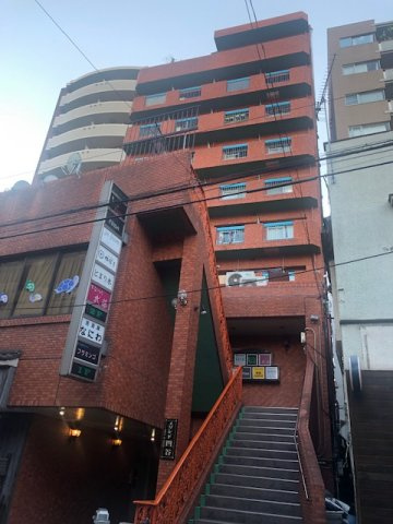 メゾンド四谷の外観