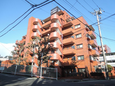 【外観】 | ライオンズマンション上大岡第６ | 総戸数５４戸、１９８３年７月築、管理人は日勤勤務につき管理体制良好です♪