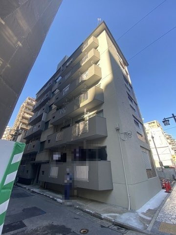 グリーンハウス竹島　(川崎区本町2丁目）の外観|グリーンハウス竹島　南西向き　陽当り　2LDK　JR東海道線「川崎」駅徒歩11分　1971年8月築　オートロック　新規エアコン設置　新規フルリノベーション　家具付き