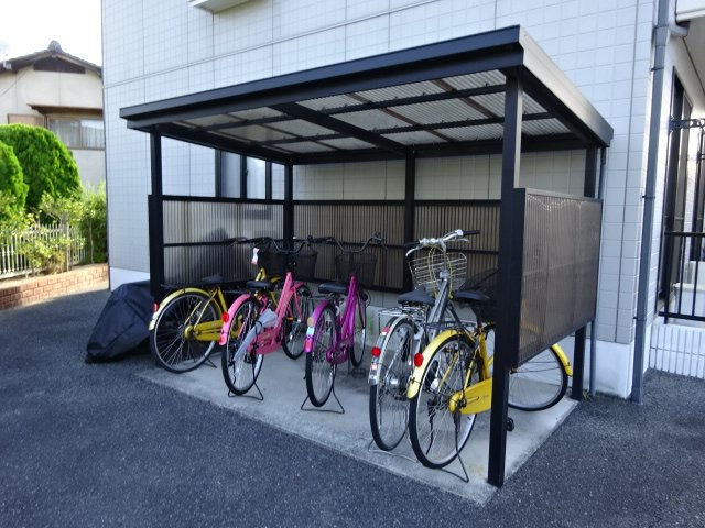 アバンサールＢのその他共用部分|自転車置き場