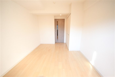 【居間・リビング】 | エスリード谷町六丁目