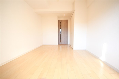 【居間・リビング】 | エスリード谷町六丁目