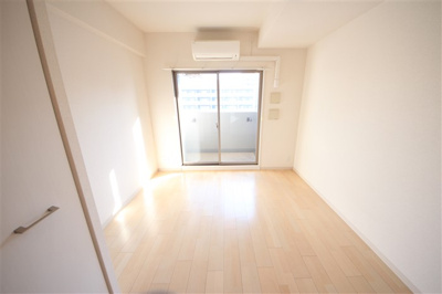 【居間・リビング】 | エスリード谷町六丁目