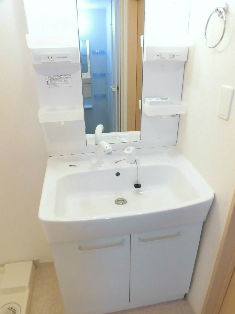 クリアネスの独立洗面台