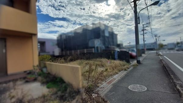 和歌山市築港４丁目　土地の前面道路含む現地写真