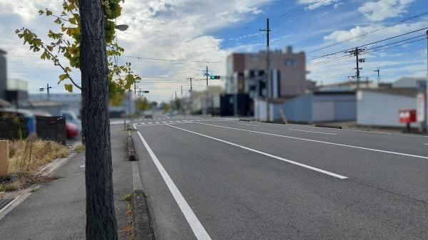 和歌山市築港４丁目　土地の前面道路含む現地写真