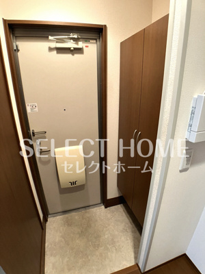 【玄関】 | リバーハイツさらさ | 収納もある玄関です