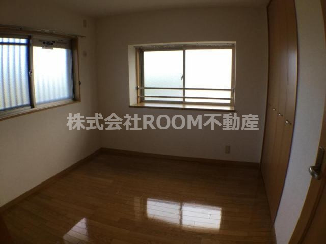 ユーミー吾田東の洋室