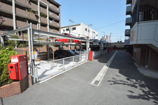 【駐車場】