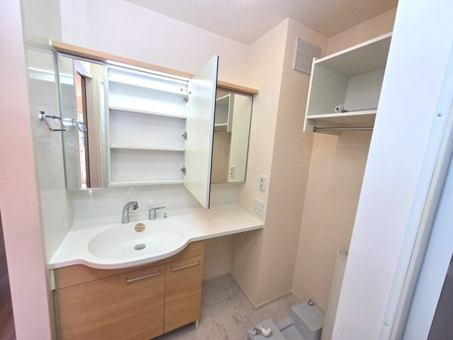 リシュドール Aの独立洗面台