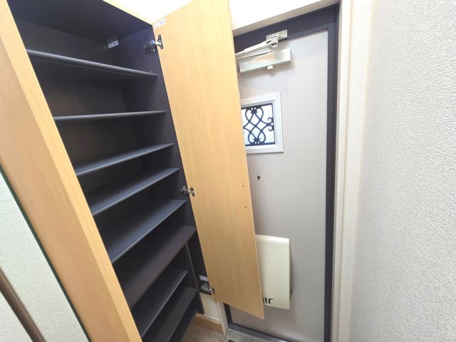 リシュドール Aの玄関