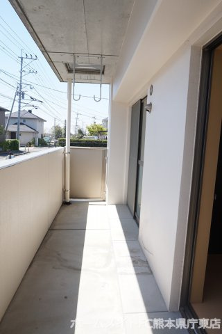 熊本市東区山ノ神２丁目の賃貸マンションのバルコニー