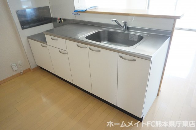 熊本市東区山ノ神２丁目の賃貸マンションのキッチン
