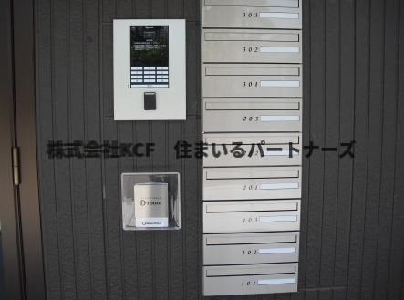 プランドールのエントランス|落ち着いたエントランスです