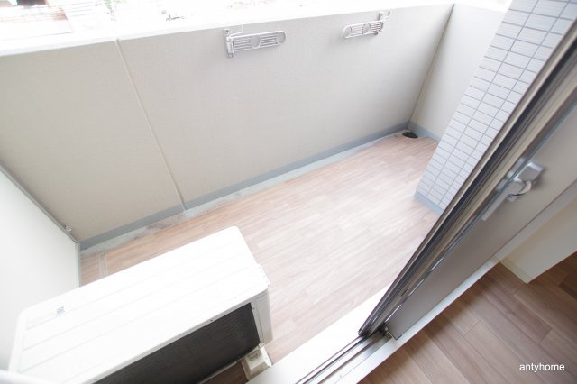 ディームス江坂 仲介手数料無料のバルコニー