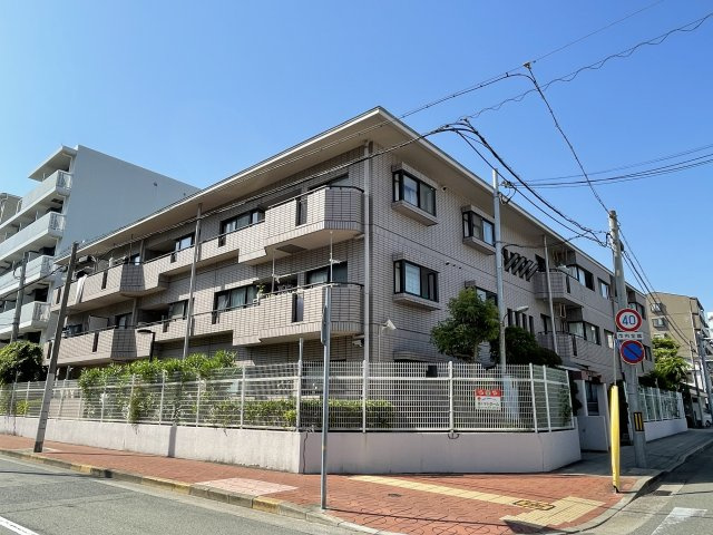 グレース甲子園の外観