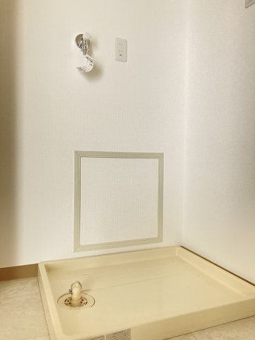 トレフォイルナカノブのその他|・洗濯機置場
写真は同間取り7階の参考写真です。