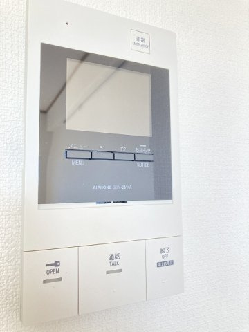 トレフォイルナカノブの設備|・モニター付きインターフォン
写真は同間取り7階の参考写真です。
