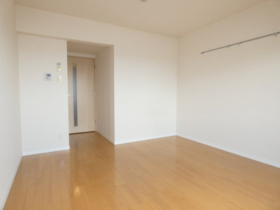 【洋室】 | KURENAI-SOU | 8.4帖洋室です