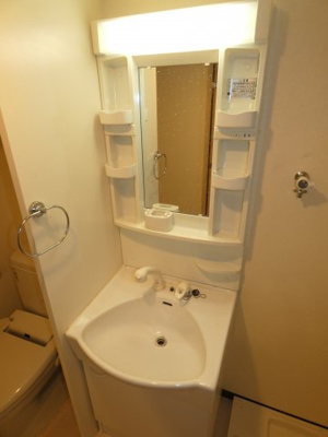 【独立洗面台】 | KURENAI-SOU | 忙しい朝に便利なシャンプードレッサー付