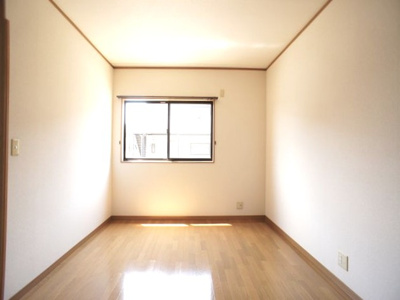 【寝室】 | アジデンス愛 | 清潔感のあるきれいな洋間です♪