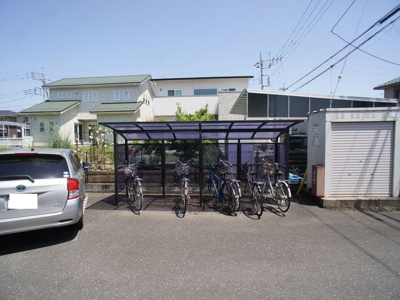 【その他共用部分】 | アジデンス愛 | 屋根付きの駐輪場があります♪