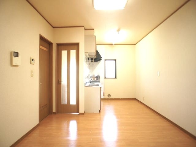 【キッチン】 | アジデンス愛 | 便利な吊戸棚があります♪