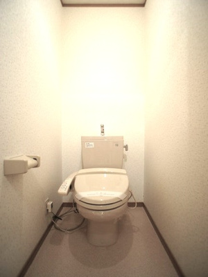 【トイレ】 | アジデンス愛 | 温水洗浄暖房便座機能付きです♪