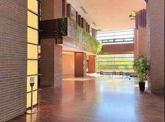 【エントランス】