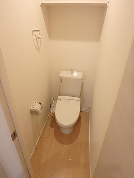泉大津市二田町１丁目のハイツのトイレ|シンプルで使いやすいトイレです