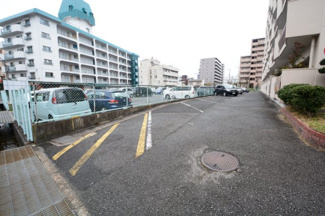 【駐車場】 | 平面駐車場