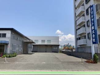 【駐車場】