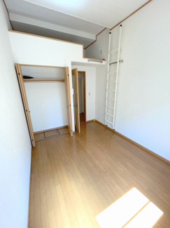 【洋室】 | プチ・プリムラ