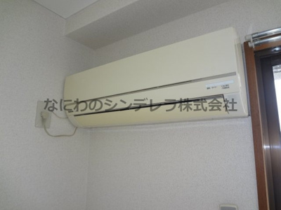  | パレ岸里 | エアコンは残置物