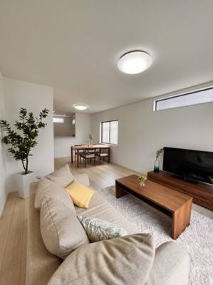 【居間・リビング】 | 宮崎市恒久4丁目第4-6棟（6号棟） | 使いやすい居間です