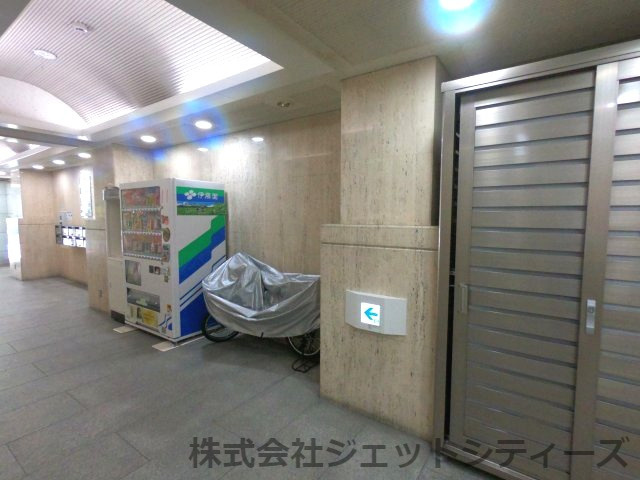 【エントランス】 | SURE堂島