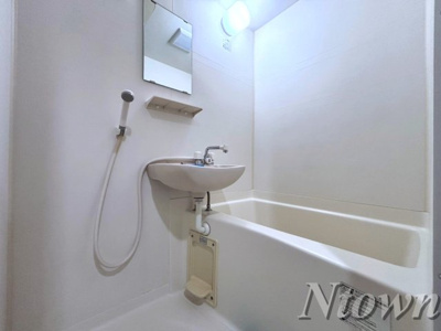 【浴室】 | コーポなずな | 落ち着いた空間のお風呂です