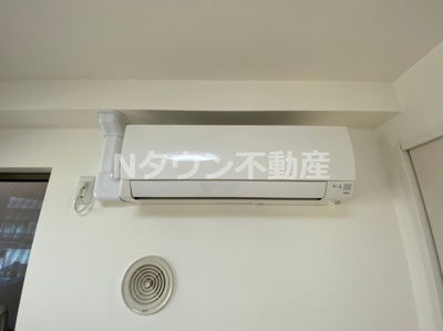【設備】 | CREST | エアコンです