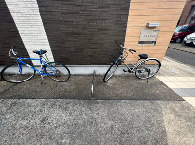 【その他共用部分】 | グランディⅡ | 敷地内駐輪場です