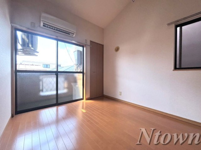 【居間・リビング】 | ミューザ松原町 | ゆったりとしたリビングです