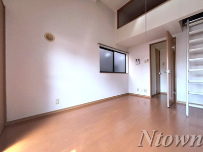 【居間・リビング】 | ミューザ松原町 | ゆったり過ごせるリビングです