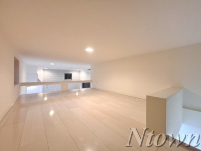 【独立洗面台】 | モメンタム志賀本通 | 朝の支度にも助かる、独立の洗髪洗面化粧台