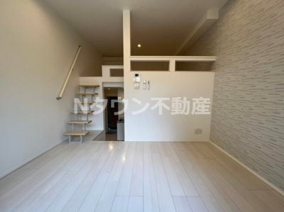 【居間・リビング】 | ルシエルメゾネット志賀本通 | おしゃれなリビングです