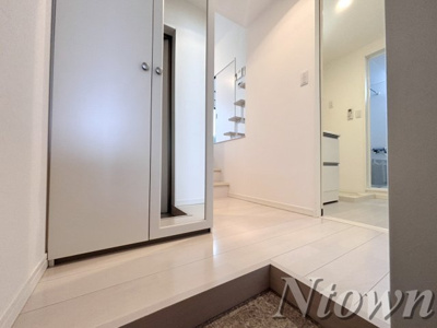 【玄関】 | ルークス名古屋Ⅱ | 玄関です