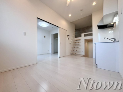 【居間・リビング】 | ルークス名古屋Ⅱ | おしゃれな居間です