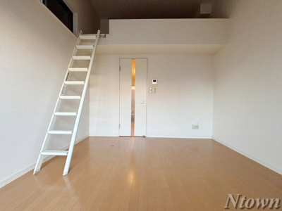 【その他】 | ルーエ　1番館 | こちらの居間で趣味の時間をお楽しみください