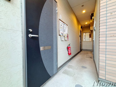 【ロビー】 | ルーエ　1番館 | 清潔なロビーです