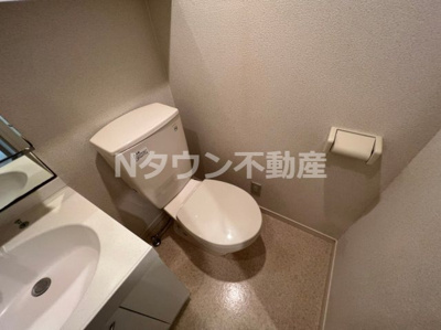 【トイレ】 | AstralⅡ | 清潔感のあるトイレです
