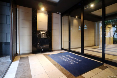 【エントランス】 | プレサンス鶴舞公園セラヴィ | 毎日通るエントランスはこのようになっています