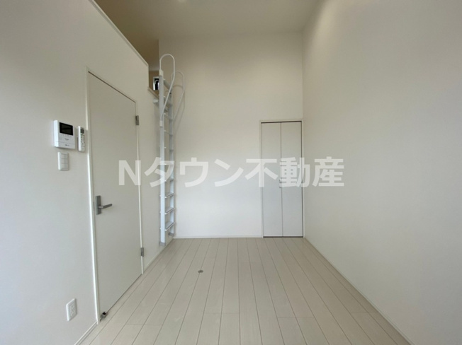 【居間・リビング】 | デュアリーナ本陣 | ゆったり過ごせる居間です